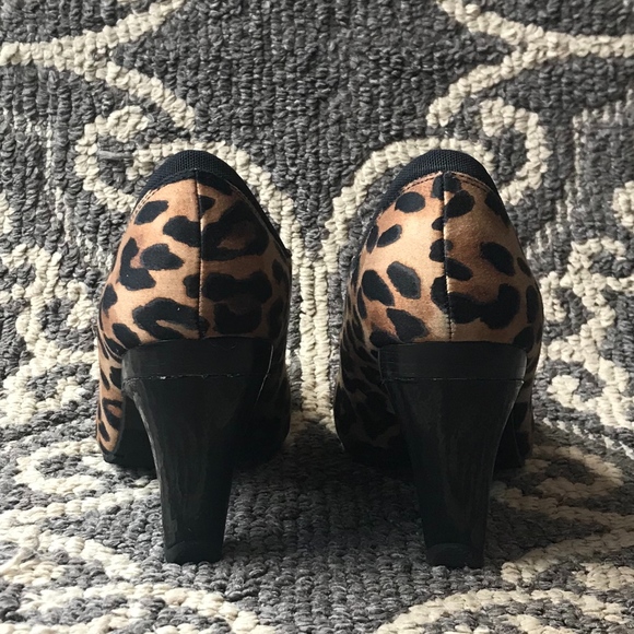 NWT KENNETH COLE REACTION Juice Time Leopard Pump - Picture 6 of 7